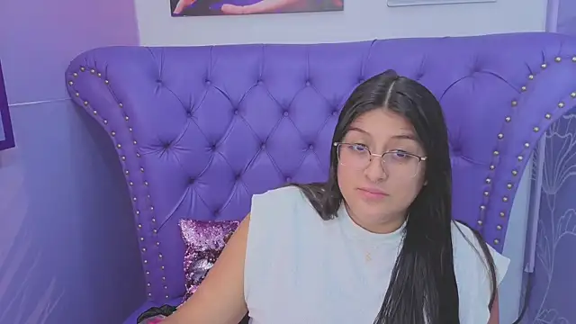 megann  up online show from May 14, 7:09 pm