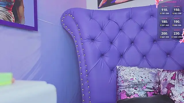 megann  up online show from June 4, 8:04 pm