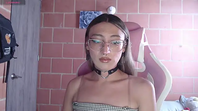 Andrea camilaaa online show from October 1, 3:29 pm