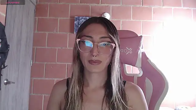 Andrea camilaaa online show from February 10, 5:17 pm