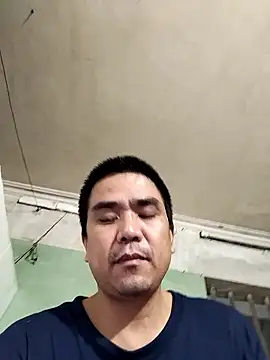 Snapshot of HoangNam20x chatting on October 10, 1:43 pm HoangNam20x online show from October 10, 1:43 pm