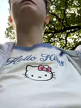 raen001 online show from September 11, 7:52 am