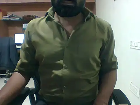 Snapshot of autophile-indian chatting on December 22, 7:49 am autophile-indian online show from December 22, 7:49 am