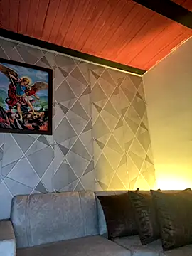 Snapshot of Alisse_taylor2 chatting on October 9, 12:25 pm Alisse taylor2 online show from October 9, 12:25 pm