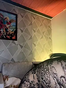 Snapshot of Alisse_taylor2 chatting on October 10, 1:10 pm Alisse taylor2 online show from October 10, 1:10 pm