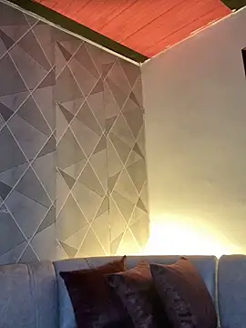 Snapshot of Alisse_taylor2 chatting on October 20, 1:00 pm Alisse taylor2 online show from October 20, 1:00 pm