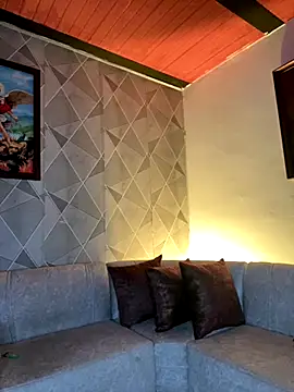 Snapshot of Alisse_taylor2 chatting on October 23, 12:59 pm Alisse taylor2 online show from October 23, 12:59 pm