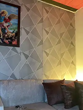 Snapshot of Alisse_taylor2 chatting on October 24, 1:07 pm Alisse taylor2 online show from October 24, 1:07 pm