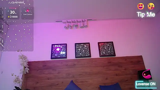 AlexandraCambell online show from September 25, 8:01 pm