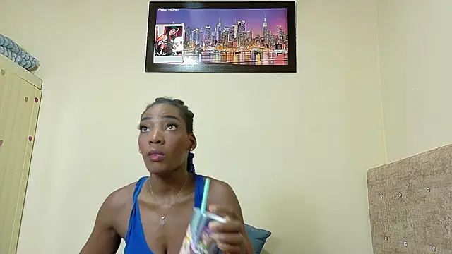 Snapshot of AlexandraCambell chatting on June 28, 4:46 pm AlexandraCambell online show from June 28, 4:46 pm