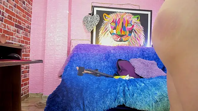 Snapshot of aliaandadara chatting on February 20, 6:26 am aliaandadara online show from February 20, 6:26 am