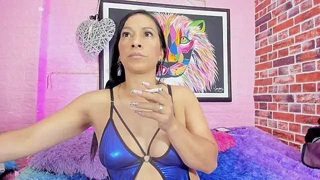 Snapshot of aliaandadara chatting on February 27, 4:23 am aliaandadara online show from February 27, 4:23 am