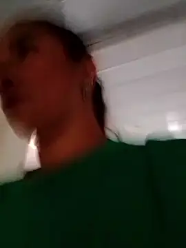 Snapshot of aliaandadara chatting on March 17, 11:46 am aliaandadara online show from March 17, 11:46 am