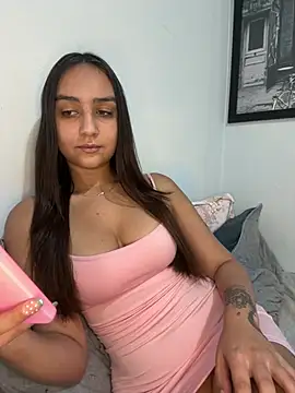 hannahhotwife online show from August 5, 6:55 pm