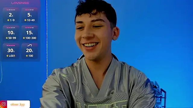 Snapshot of Casper___kyy chatting on September 17, 6:42 pm Casper kyy online show from September 17, 6:42 pm