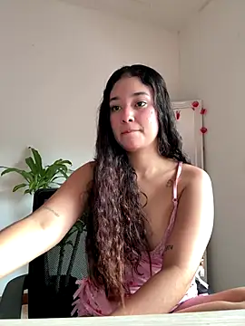 Snapshot of lana_rousse01 chatting on September 19, 9:15 pm lana rousse01 online show from September 19, 9:15 pm