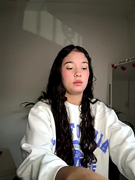 Snapshot of lana_rousse01 chatting on September 21, 11:06 pm lana rousse01 online show from September 21, 11:06 pm