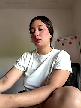 Snapshot of lana_rousse01 chatting on September 26, 2:10 pm lana rousse01 online show from September 26, 2:10 pm