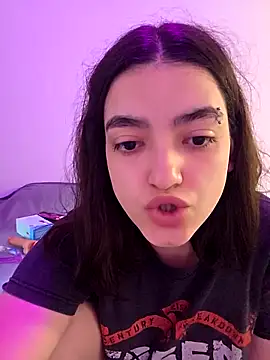 Snapshot of abrilour chatting on April 5, 9:12 pm abrilour online show from April 5, 9:12 pm