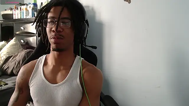 Mrlight1k online show from February 1, 3:10 pm