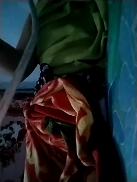 Snapshot of Minety473 chatting on November 1, 7:32 am Minety473 online show from November 1, 7:32 am