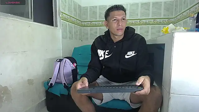 lindoshot sexlove online show from September 20, 3:40 am