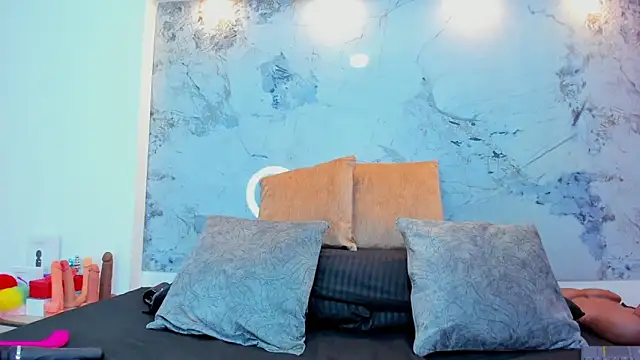 Ambeer red1 online show from October 7, 8:17 pm