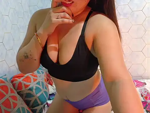 cherrymoves online show from June 13, 10:51 pm