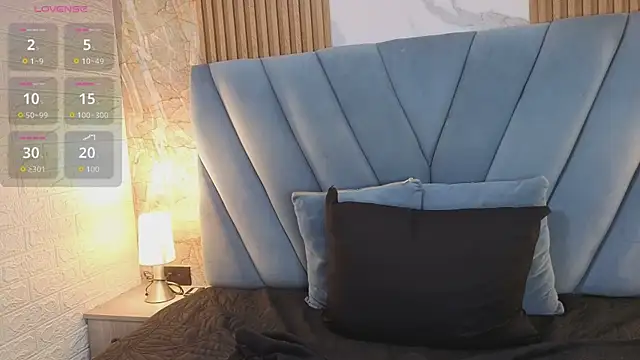 angel  red  online show from March 19, 3:21 am