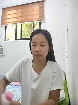 Snapshot of PrettySam1 chatting on June 30, 1:39 am PrettySam1 online show from June 30, 1:39 am