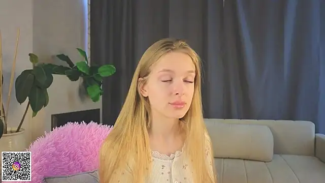 CindyGreen online show from February 2, 6:12 am