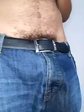 Snapshot of Bosssweet22cm chatting on February 23, 7:22 pm Bosssweet22cm online show from February 23, 7:22 pm