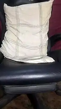 Snapshot of Bosssweet22cm chatting on March 27, 8:26 am Bosssweet22cm online show from March 27, 8:26 am