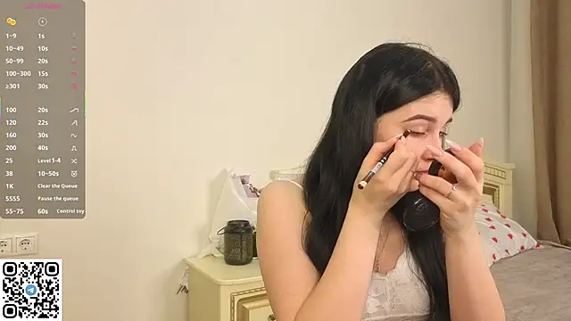 EnricaElis online show from February 6, 8:12 pm