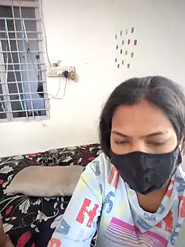 Snapshot of HOTSEXY_KAVYA chatting on April 12, 8:19 am HOTSEXY KAVYA online show from April 12, 8:19 am