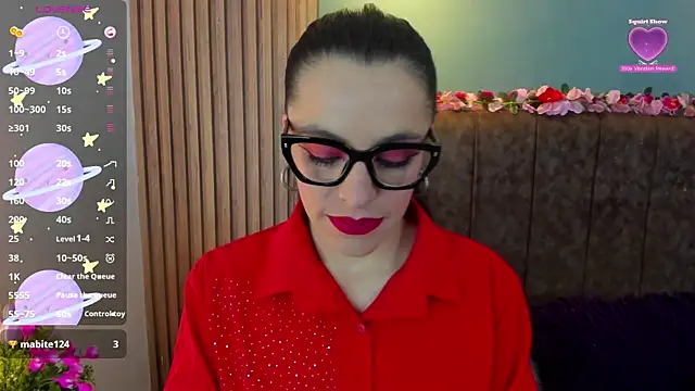 Snapshot of IsisNoir chatting on April 28, 1:05 pm IsisNoir online show from April 28, 1:05 pm
