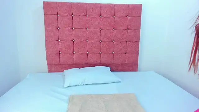 mishell lovely online show from January 13, 1:27 pm