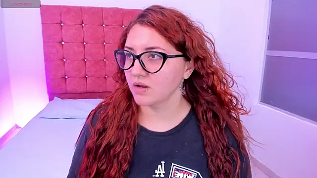 Snapshot of mishell_lovely chatting on February 27, 12:16 pm mishell lovely online show from February 27, 12:16 pm