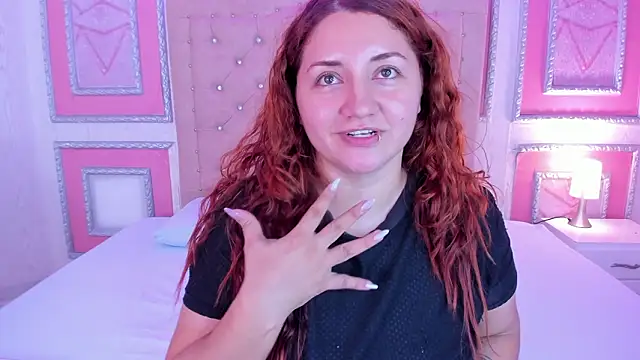 Snapshot of mishell_lovely chatting on March 1, 2:02 am mishell lovely online show from March 1, 2:02 am