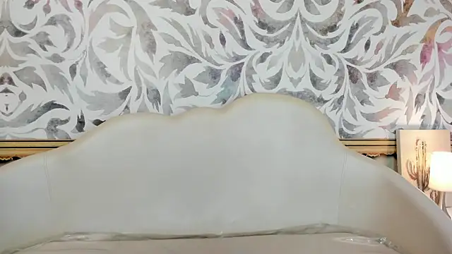 Snapshot of mishell_lovely chatting on March 28, 1:43 pm mishell lovely online show from March 28, 1:43 pm