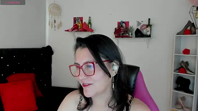 Snapshot of D_Martii chatting on September 20, 11:22 am D Martii online show from September 20, 11:22 am