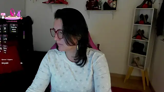 Snapshot of D_Martii chatting on September 20, 11:28 pm D Martii online show from September 20, 11:28 pm