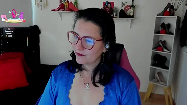 Snapshot of D_Martii chatting on September 21, 11:34 am D Martii online show from September 21, 11:34 am