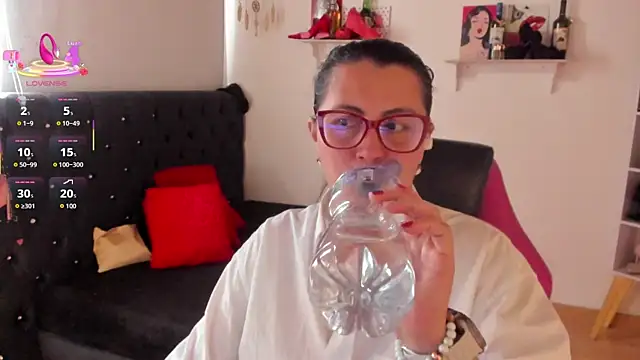 Snapshot of D_Martii chatting on September 22, 1:35 pm D Martii online show from September 22, 1:35 pm