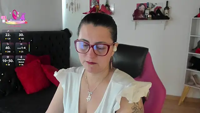 Snapshot of D_Martii chatting on September 25, 12:31 pm D Martii online show from September 25, 12:31 pm