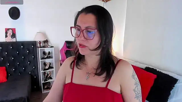 Snapshot of D_Martii chatting on November 25, 1:22 pm D Martii online show from November 25, 1:22 pm