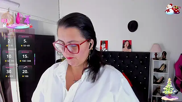 Snapshot of D_Martii chatting on December 14, 11:59 am D Martii online show from December 14, 11:59 am