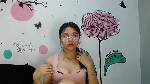 SofieLove 01 online show from October 15, 8:58 am