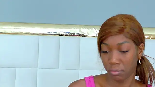 Snapshot of MadeleineHocker chatting on September 30, 11:59 am MadeleineHocker online show from September 30, 11:59 am