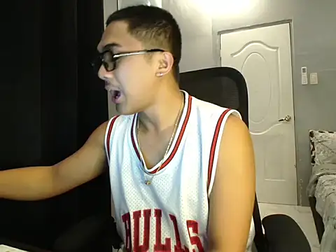 pinoyAdrianneXXX online show from October 13, 2:11 am